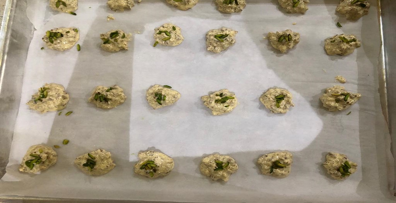 *** WALNUT POFS ***
<br>MELTS IN YOUR MOUTH